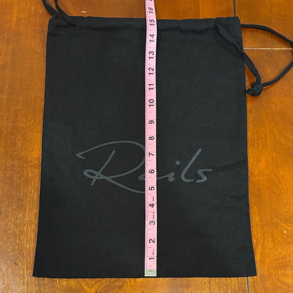 Rails Black‎ Drawstring Pouch - Picture 5 of 5